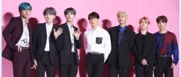 Miembros de BTS posando
